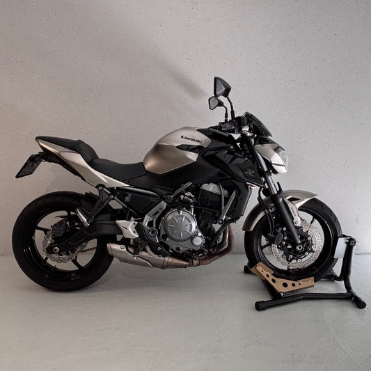 Kawasaki Z650 | Met dynamische knipperlichten