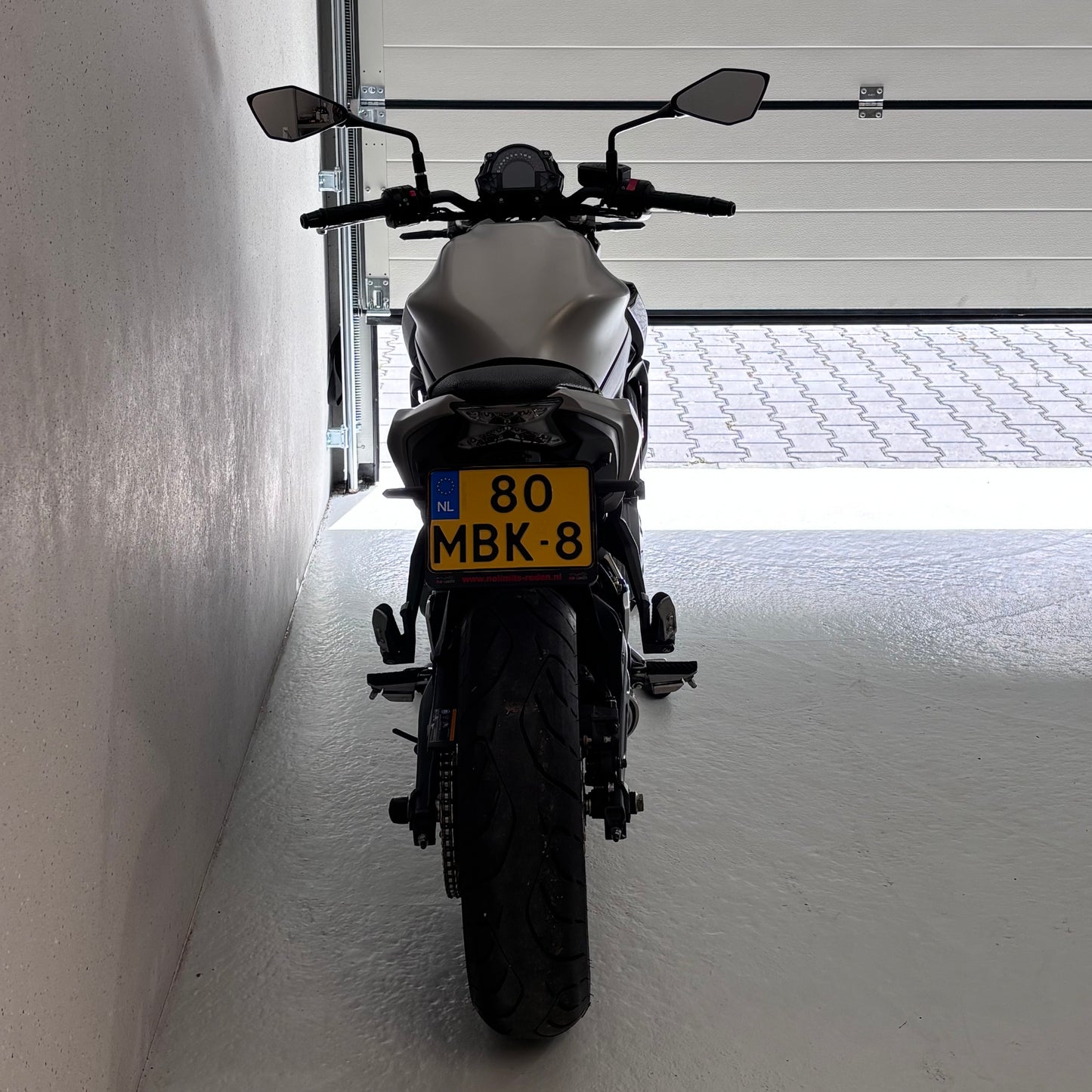 Kawasaki Z650 | Met dynamische knipperlichten