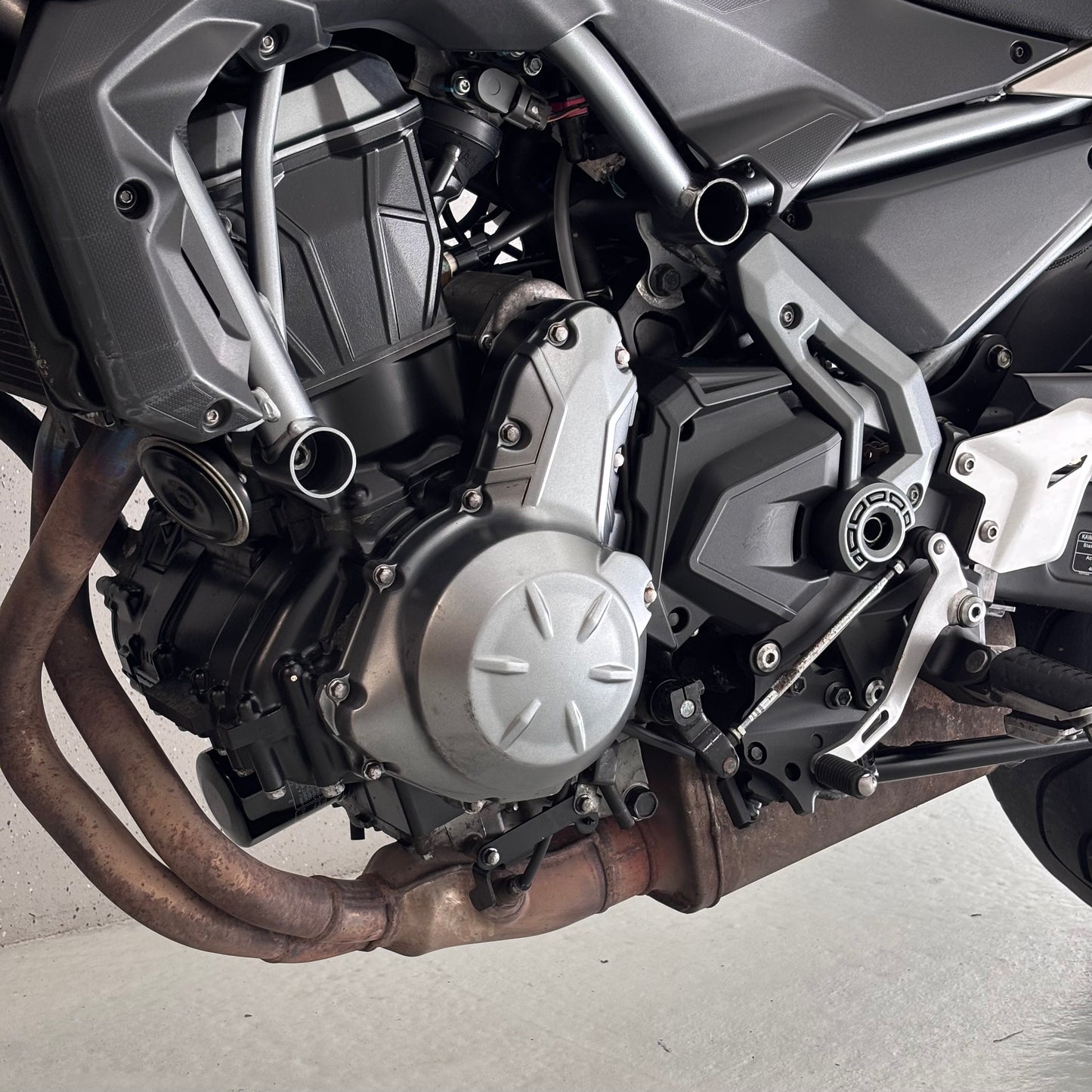 Kawasaki Z650 | Met dynamische knipperlichten