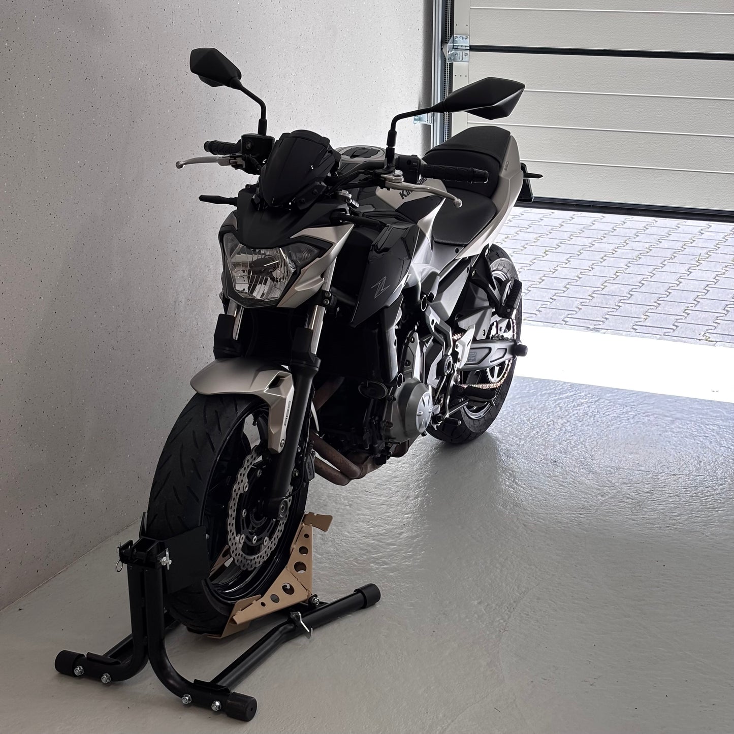 Kawasaki Z650 | Met dynamische knipperlichten