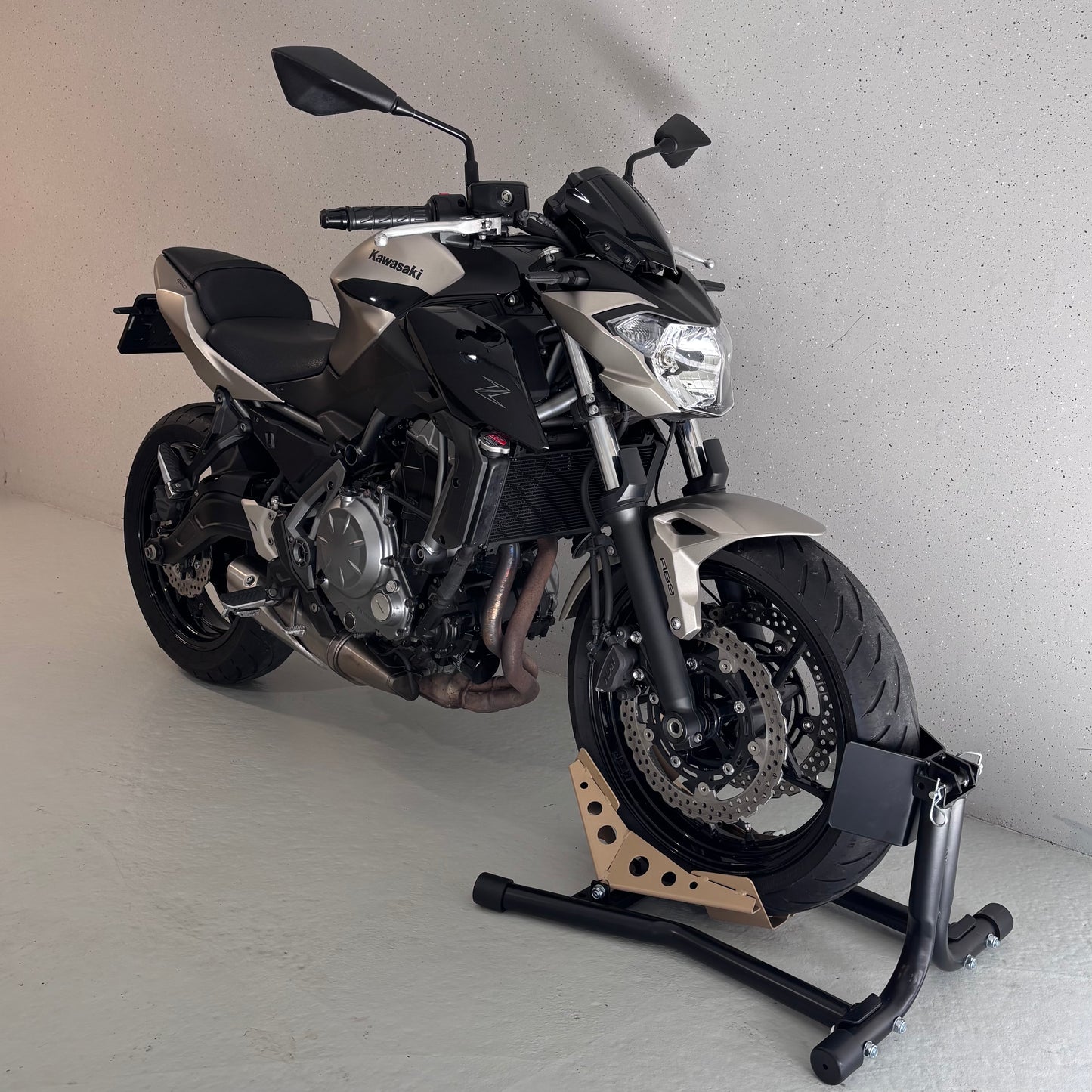 Kawasaki Z650 | Met dynamische knipperlichten
